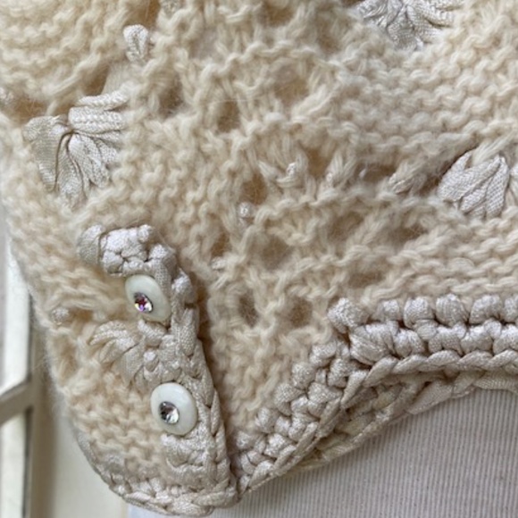 1950's Crochet and Ribbon Cardigan - Picture 3 of 4